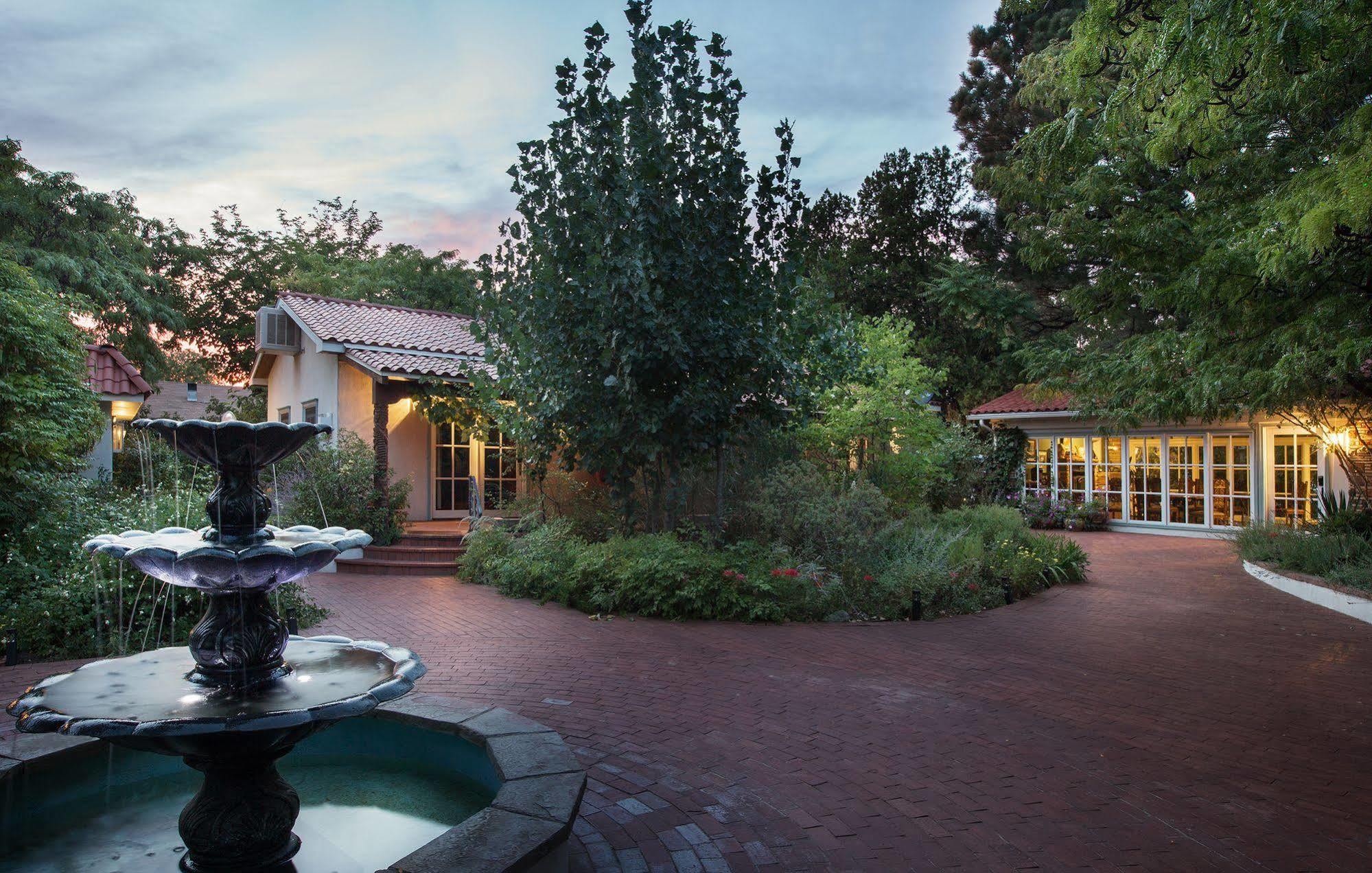 Casa Blanca Inn And Suites Farmington Esterno foto