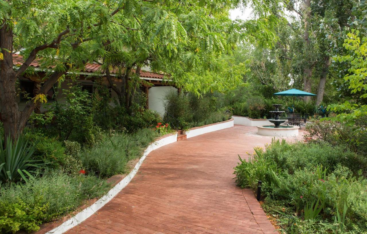 Casa Blanca Inn And Suites Farmington Esterno foto