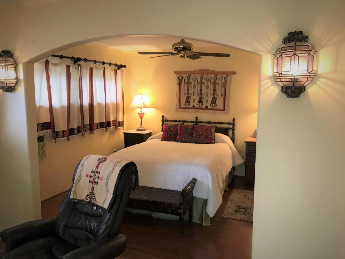 Casa Blanca Inn And Suites Farmington Esterno foto